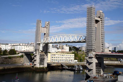 Essais de levée du nouveau tablier du Pont de Recouvrance le 28/08/2011